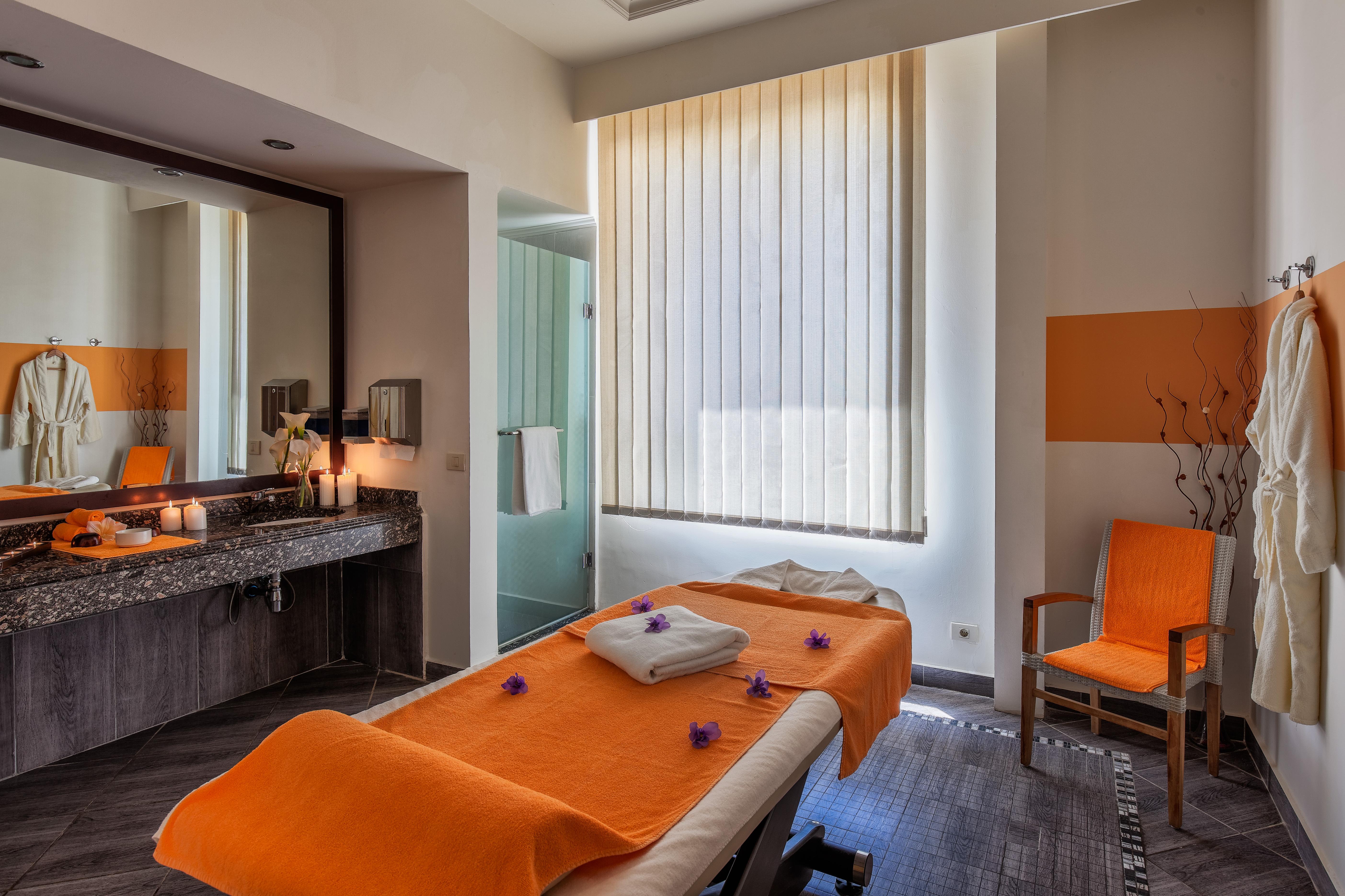 Cleopatra Luxury Beach Resort Makadi Bay - Adults Only Hurghada Exterior photo
